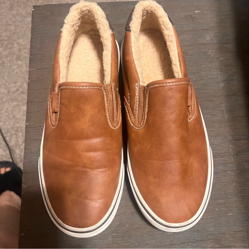 Lugz Women's Tan Fleece Slip-On Loafers - Picture 2 of 8